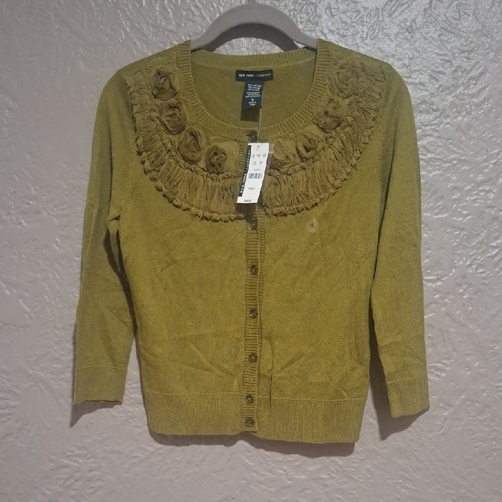 NEW.New York & Company Women's Olive Cardigan with Floral Accents Size S